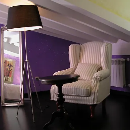 ホテル El Bosque De La Anjana 3*