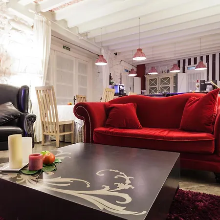 El Bosque De La Anjana Selores