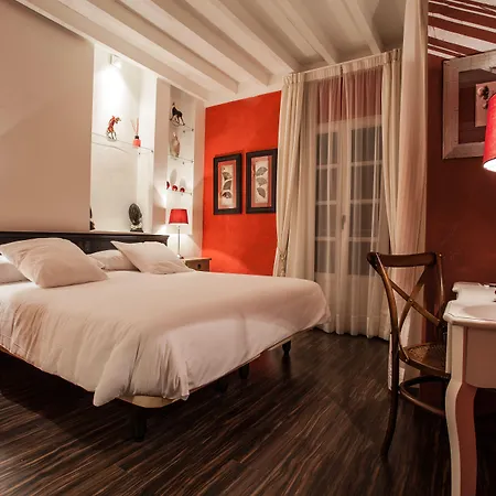 El Bosque De La Anjana Hotel