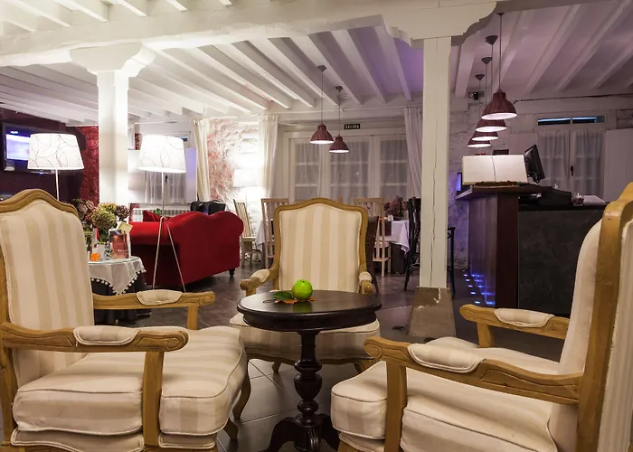 El Bosque De La Anjana فندق Selores