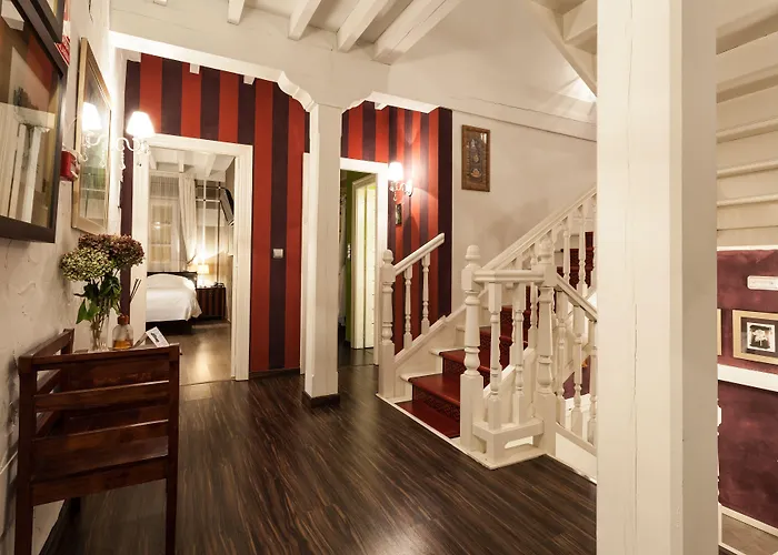 El Bosque De La Anjana Hotel 3*