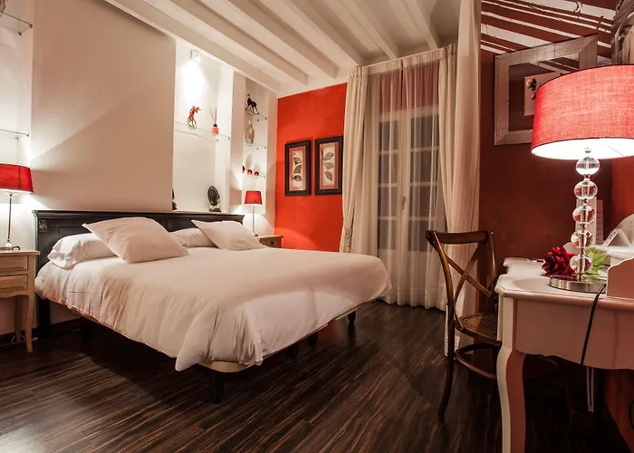 El Bosque De La Anjana Hotel