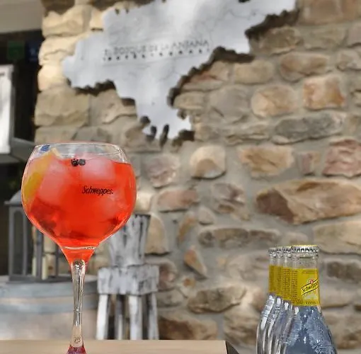 El Bosque De La Anjana فندق 3*