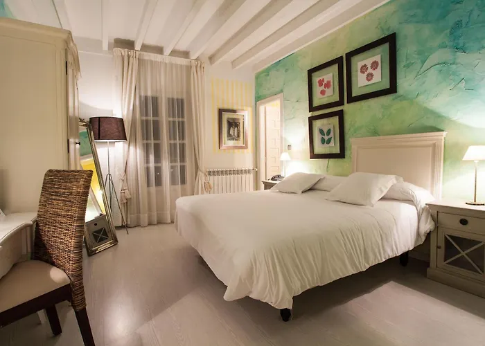 El Bosque De La Anjana Hotel 3*